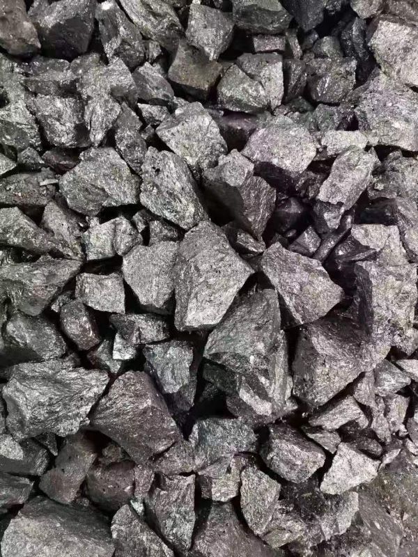 In December, there were about 25 manufacturers of metal silicon 553 without oxygen # in production